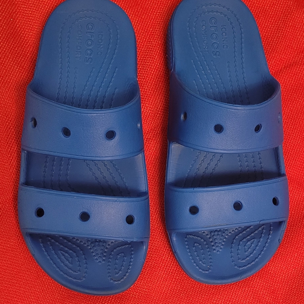 Crocs Slides